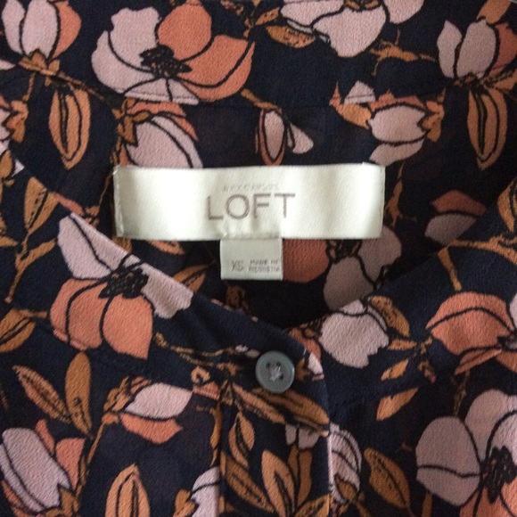 LOFT blouse - Picture 2 of 5